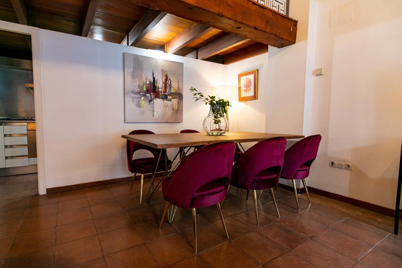 Apartamento 3 Dormitorios En Calle San Vicente. Sevilla Exterior foto