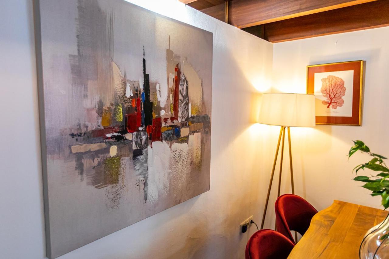 Apartamento 3 Dormitorios En Calle San Vicente. Sevilla Exterior foto