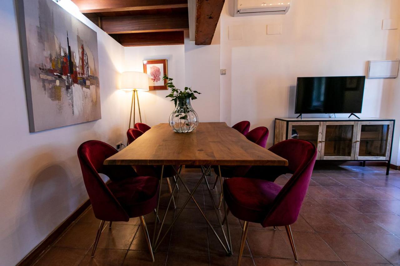 Apartamento 3 Dormitorios En Calle San Vicente. Sevilla Exterior foto